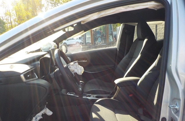 Toyota Corolla cena 46900 przebieg: 6011, rok produkcji 2022 z Rumia małe 596